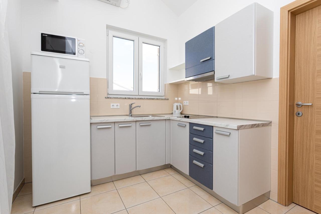 Apartments Crnekovic V Башка Екстер'єр фото